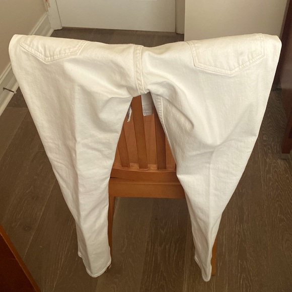 White 511 Levi jeans.  Beautiful condition with no stains worn only once. - Picture 1 of 4